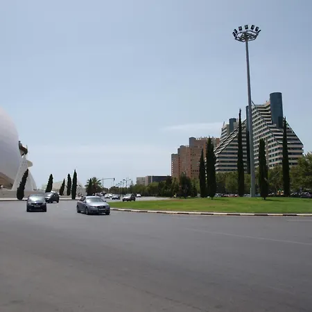 Daire L'umbracle Views